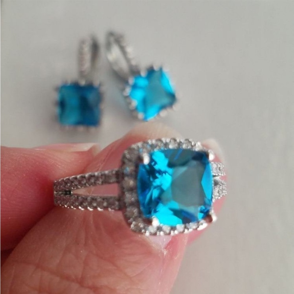 Swarovski Blue and Silver Ring